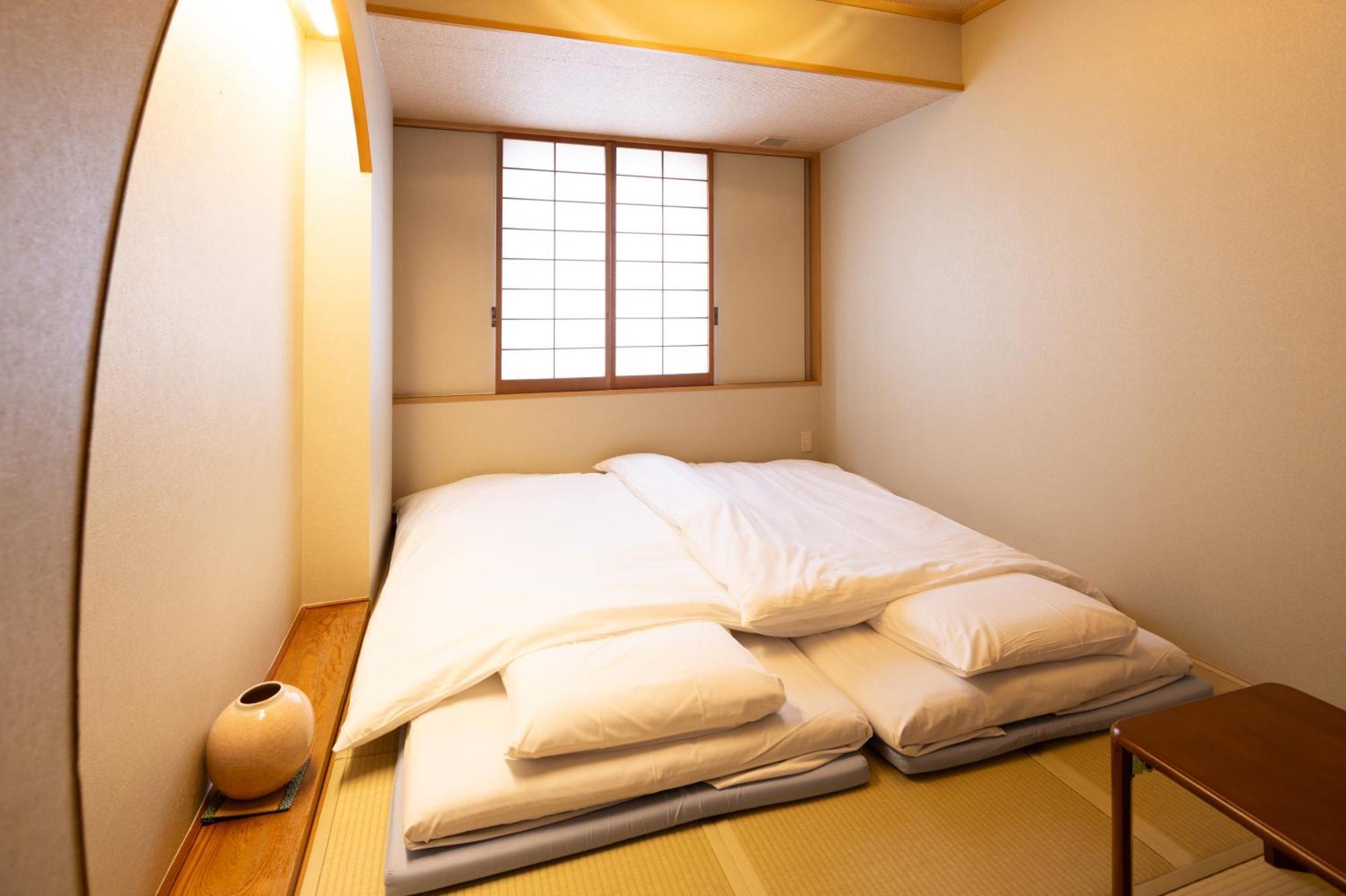 【Partly Renovated】Japanese-Style Small Twin Room SAKURA Non-Smoking No Meals,1580478135:JPEG